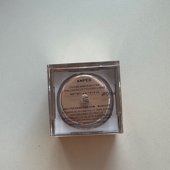Jaclyn cosmetics loose Gold Highlighter amped - Picture 1 of 4